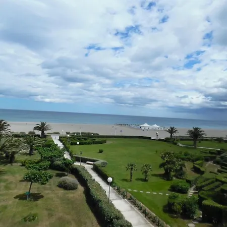 Face Avec Parking Prive, Canet-plage - Fr-1-750-69 Apartment *